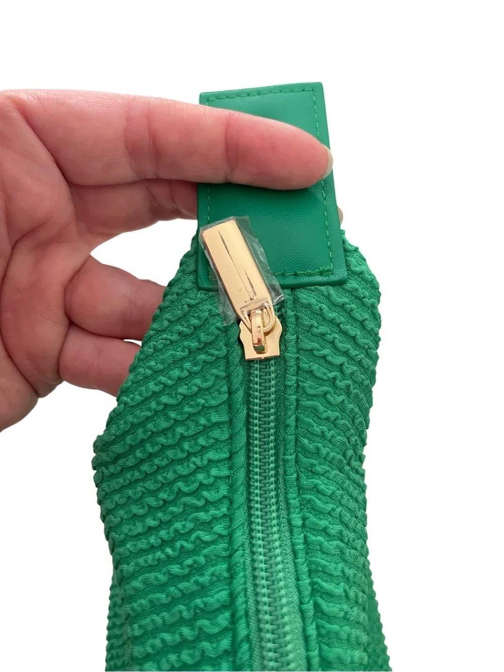 Kate Spade New York Women’s Green Cosmetic Pouch